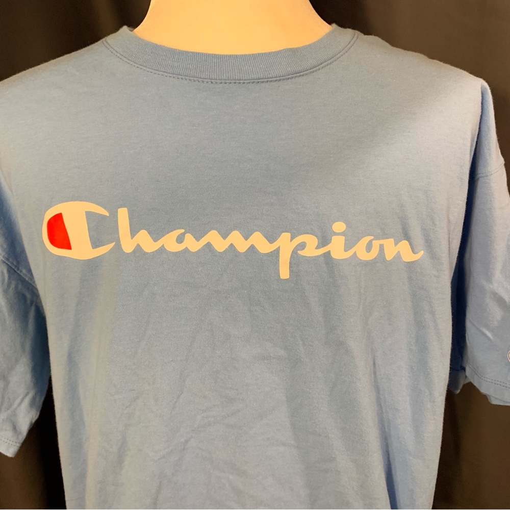 Me s size Large Tshirt champion